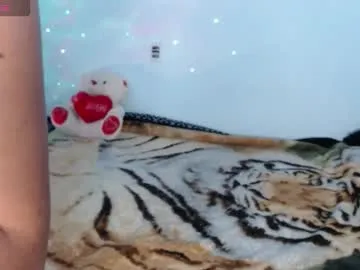 xunybany – webcam model profile photo Image 6