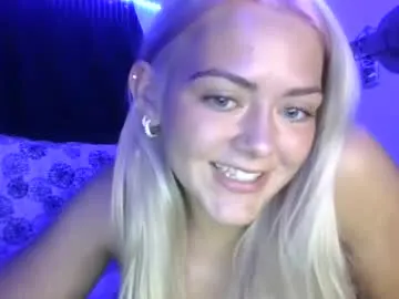 Sarawhitee – webcam model profile photo Image 3