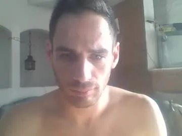 xlunami – webcam model profile photo Image 2