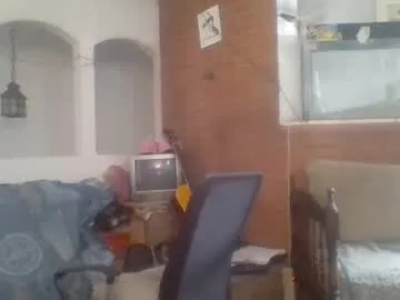 xlunami – webcam model profile photo Image 7