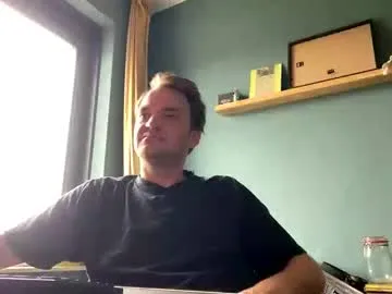 WhoreRobot – webcam model profile photo Image 10