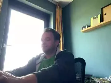 WhoreRobot – webcam model profile photo Image 11