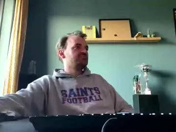 WhoreRobot – webcam model profile photo Image 8