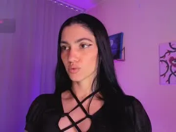 just_emilyy – webcam model profile photo Image 12