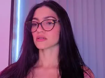 just_emilyy – webcam model profile photo Image 16