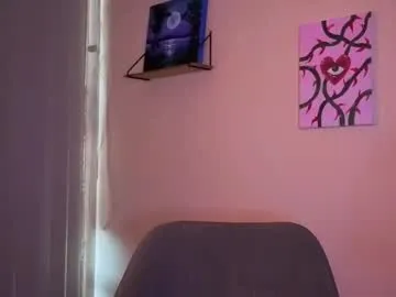 just_emilyy – webcam model profile photo Image 8