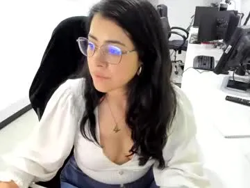 WhoreRobot – webcam model profile photo Image 3