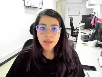 WhoreRobot – webcam model profile photo Image 6