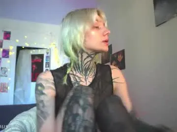 glossybabe_ – webcam model profile photo Image 19