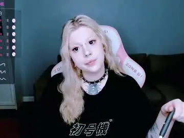 bunnydollstella – webcam model profile photo Image 3