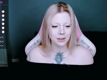 bunnydollstella – webcam model profile photo Image 9
