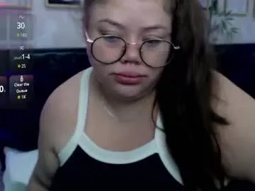 Likachkaa – webcam model profile photo Image 12