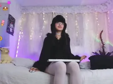 fayrie1 – webcam model profile photo Image 12