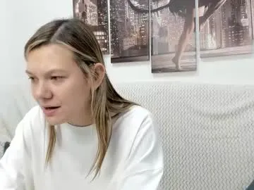 MaddieBryggs – webcam model profile photo Image 17