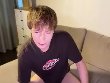 cute_fox_girl – webcam model profile photo Image 14