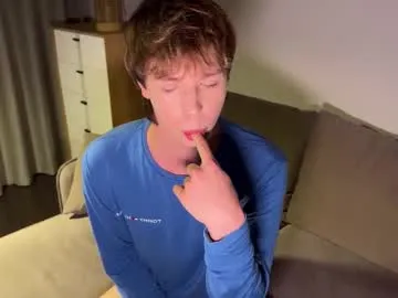 cute_fox_girl – webcam model profile photo Image 15