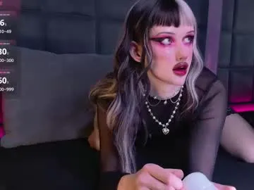 katrin_1 – webcam model profile photo Image 8