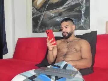 glossybabe_ – webcam model profile photo Image 12