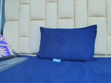 bunnydollstella – webcam model profile photo Image 4