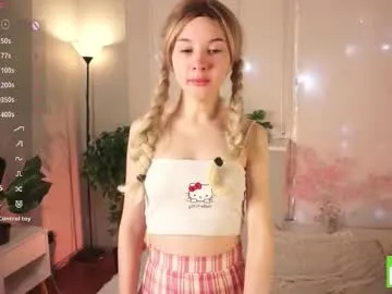 ellaya_ – webcam model profile photo Image 8