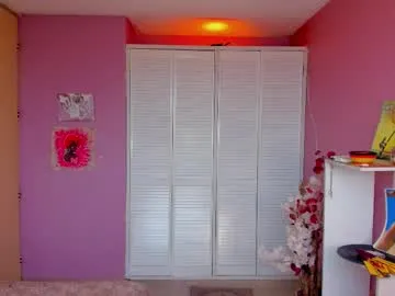 liz_holmes – webcam model profile photo Image 14