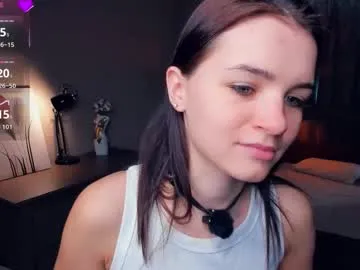 glossybabe_ – webcam model profile photo Image 17