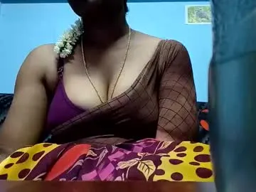 millemimi – webcam model profile photo Image 13
