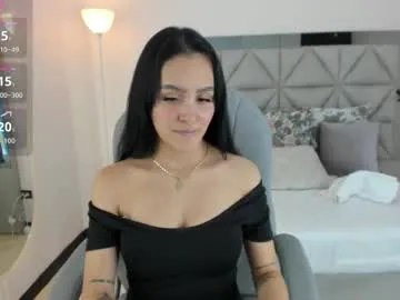 xlunami – webcam model profile photo Image 8