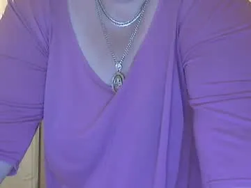 bubbletie – webcam model profile photo Image 12