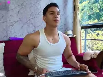 flirtysecretary123 – webcam model profile photo Image 19