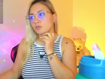 xlunami – webcam model profile photo Image 11