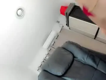 sleeperly – webcam model profile photo Image 15