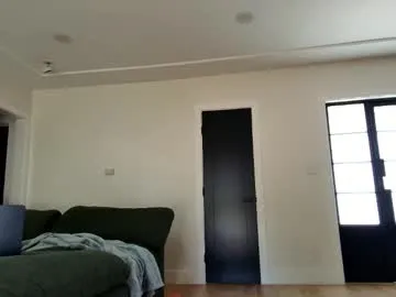 liightanddarkness11_11 – webcam model profile photo Image 11