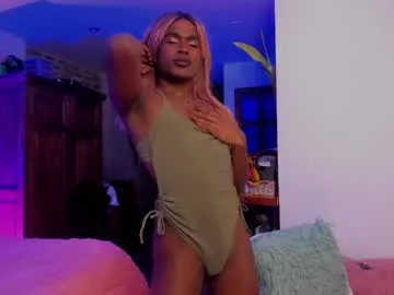 glossybabe_ – webcam model profile photo Image 6