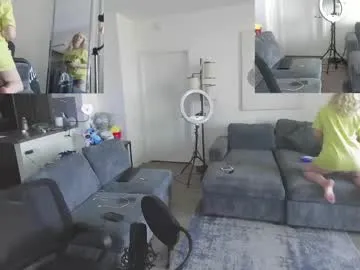 -The-sweet-couple- – webcam model profile photo Image 14