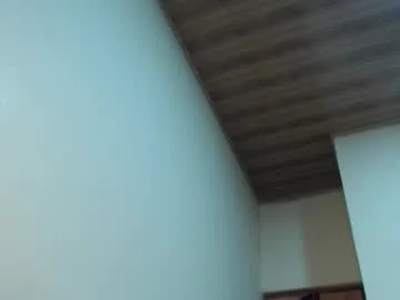 MiaTonyy – webcam model profile photo Image 3