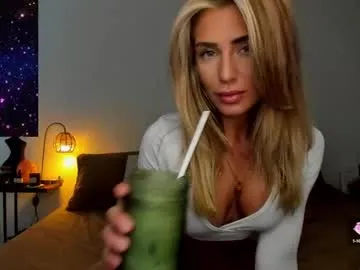 ftmblueyes – webcam model profile photo Image 3