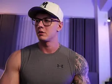 PeachGirl – webcam model profile photo Image 19