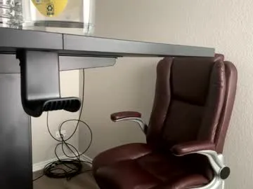 glossybabe_ – webcam model profile photo Image 13