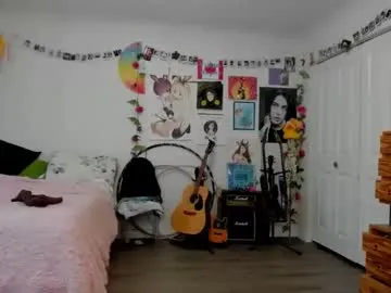 katrin_1 – webcam model profile photo Image 13