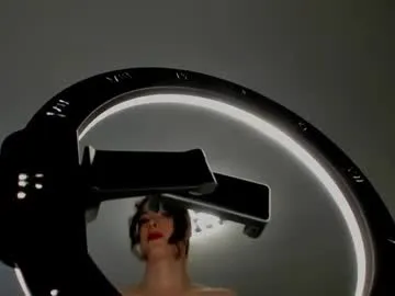 katrin_1 – webcam model profile photo Image 9