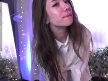 isabelle_sara free chat on liveonude Image 8