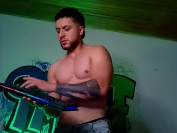 MinniMia – webcam model profile photo Image 5