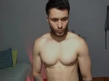 MinniMia – webcam model profile photo Image 8