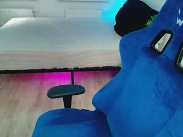 golden_leo_817 – webcam model profile photo Image 9