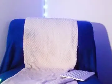 glossybabe_ – webcam model profile photo Image 12