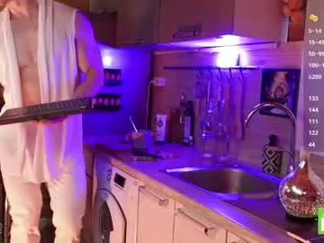 vixenvictoriaa – webcam model profile photo Image 13