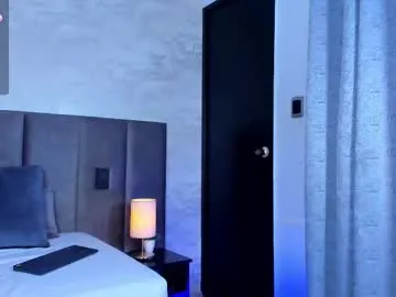 cherryblow_ – webcam model profile photo Image 3