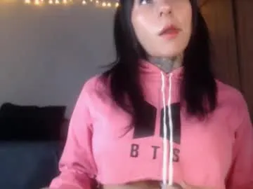 bunnydollstella – webcam model profile photo Image 4