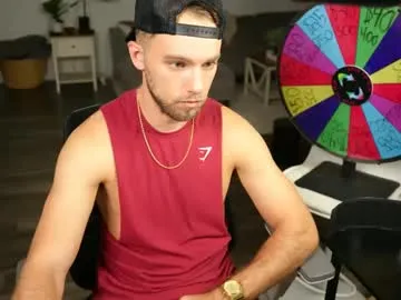 MinniMia – webcam model profile photo Image 8